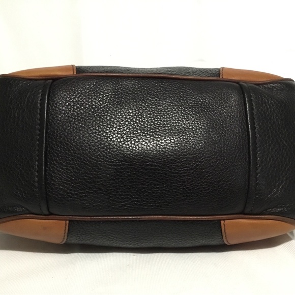 Authentic PRADA Handbag - Picture 4 of 15